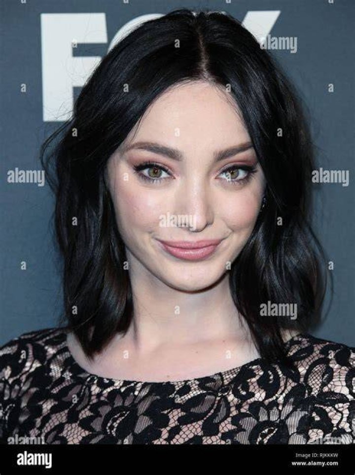 Actress Emma Dumont