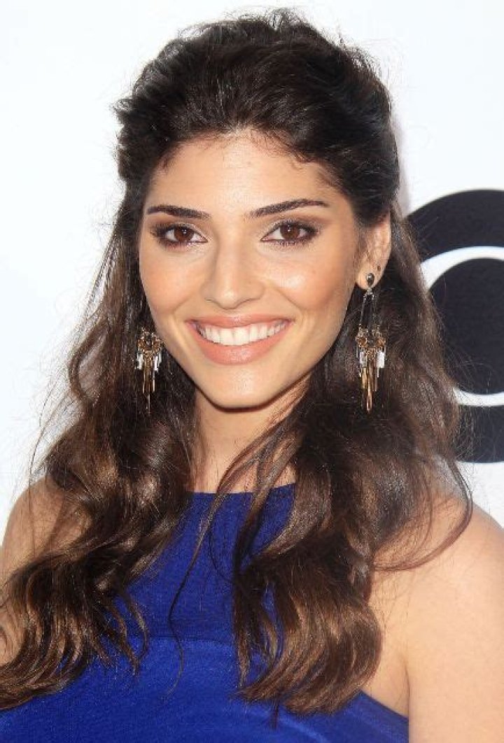 Amanda Setton Bra Size, Age, Weight, Height, Measurements