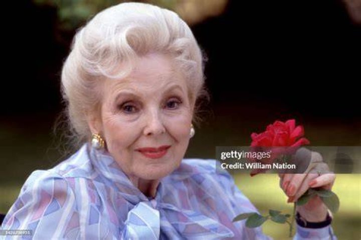 Anna Lee