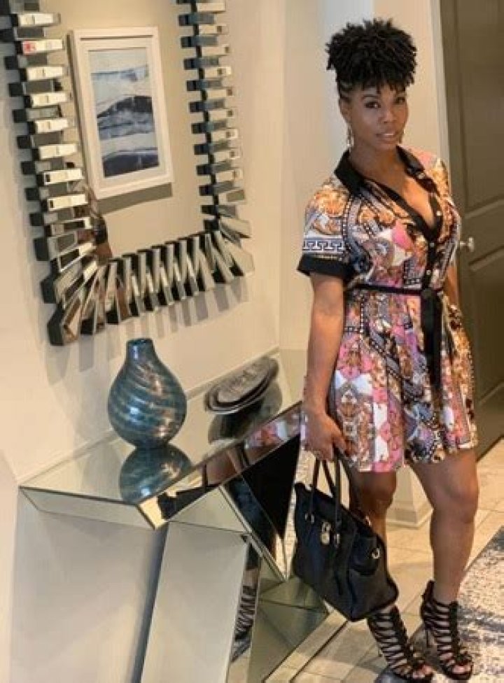 Brandee Evans height is 5 feet 5.8 inches tall