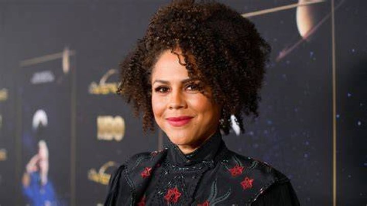 Lenora Crichlow Workout Routine