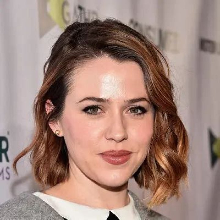 Majandra Delfino Net Worth