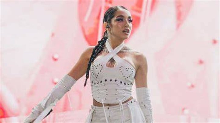 Maria Becerra boyfriend: Are J Balvin with Maria Becerra dating? 1 maria becerra
