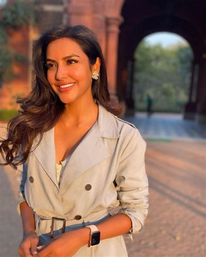 Priya Anand Net Worth