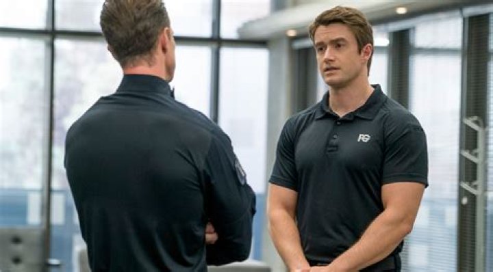 Robert Buckley Workout Routine
