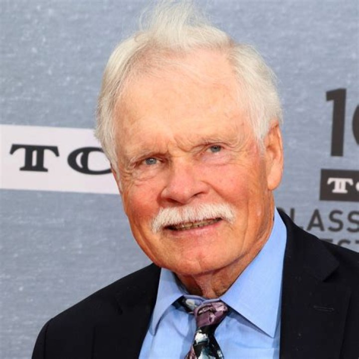 Are Ted Turner parents still alive? 1 Ted Turner